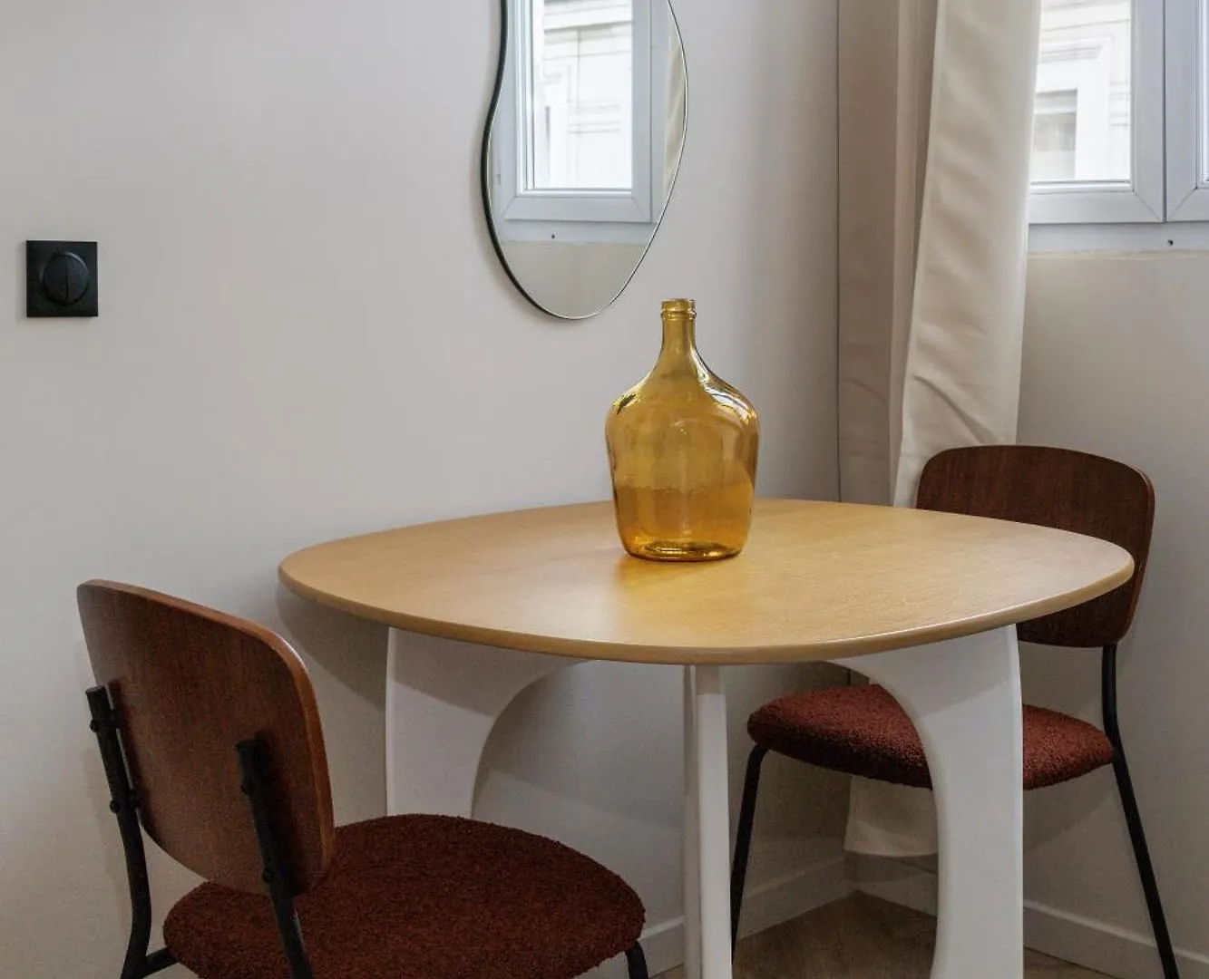 Apartment Poetic - Opera