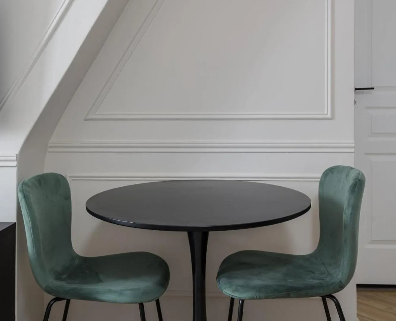 Apartment Poetic - Opera *