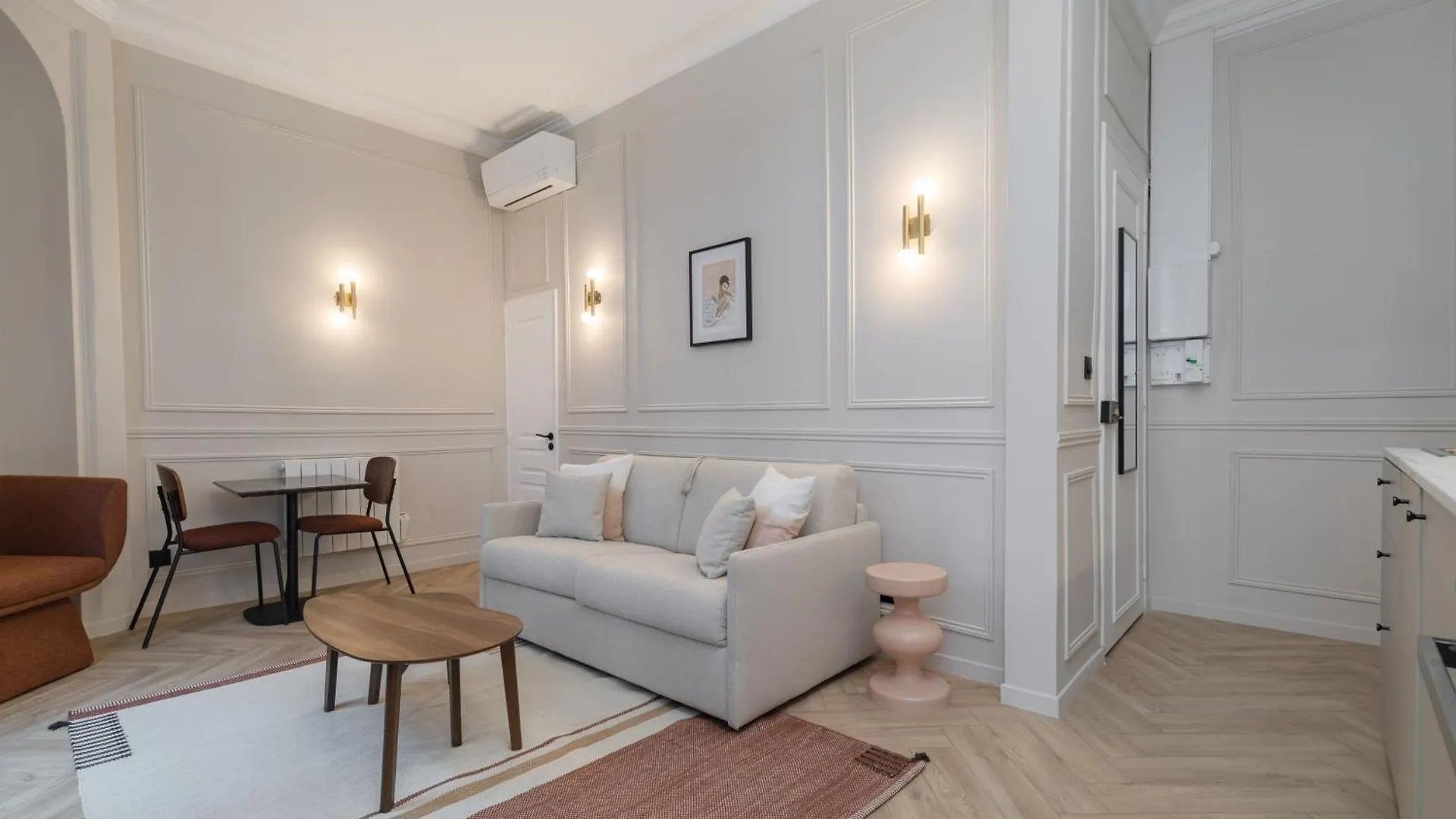 Apartment Poetic - Opera Paris